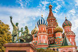 الخارجية الروسية: موسكو تفرض عقوبات على مدعي المحكمة الجنائية الدولية ووزراء بريطانيين