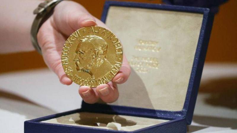 منح جائزة نوبل للسلام للإيرانية نرجس محمدي المسجونة في طهران