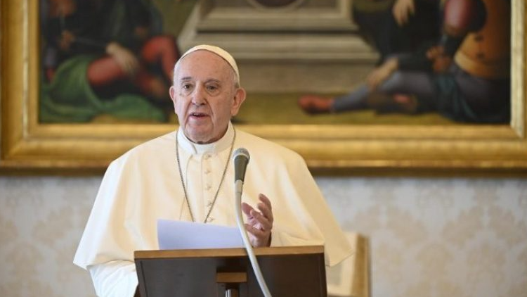 البابا فرنسيس: الحرب في حد ذاتها جريمة ضد الإنسانية