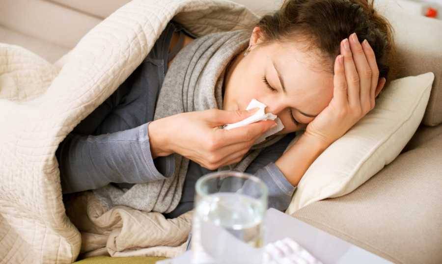 علاجات منزلية تخفف من انسداد الأنف في موسم نزلات البرد
