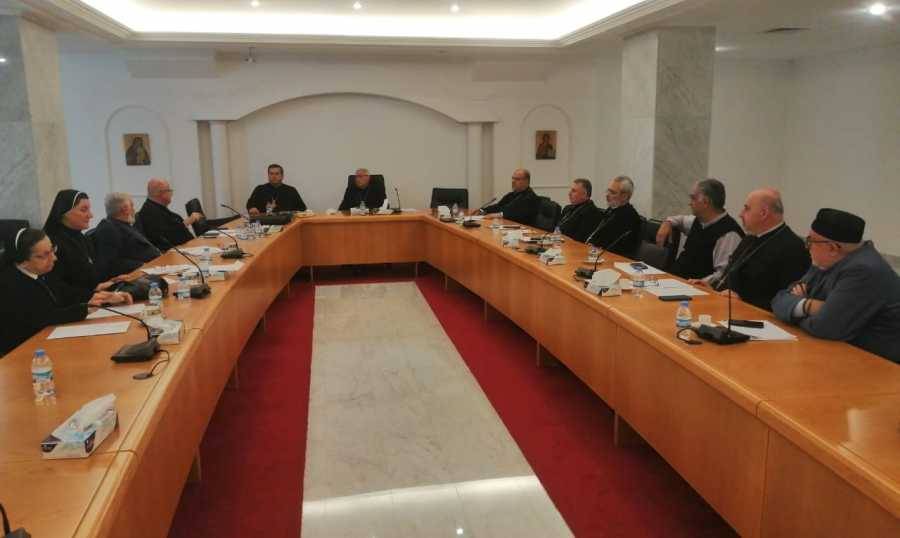 المطارنة الكاثوليك: لعودة كريمة للنازحين السوريين وتثبيتهم في وطنهم