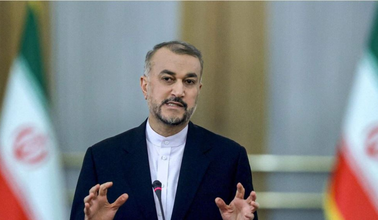 عبد اللهيان يؤكد لنظيره الصيني رغبة إيران في التهدئة بعد قصفها إسرائيل