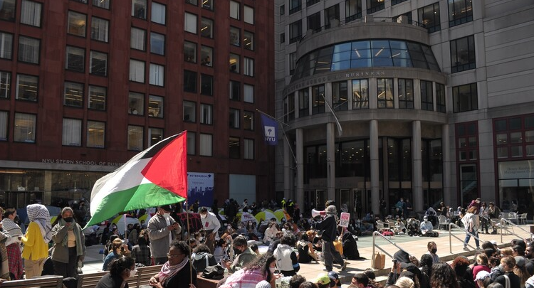 اعتقال محتجين مؤيدين للفلسطينيين في جامعتي ييل ونيويورك وإلغاء الحضور في كولومبيا