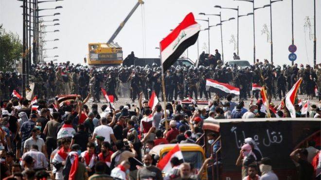 العراق.. مظاهرات حاشدة وجلسة مرتقبة للبرلمان