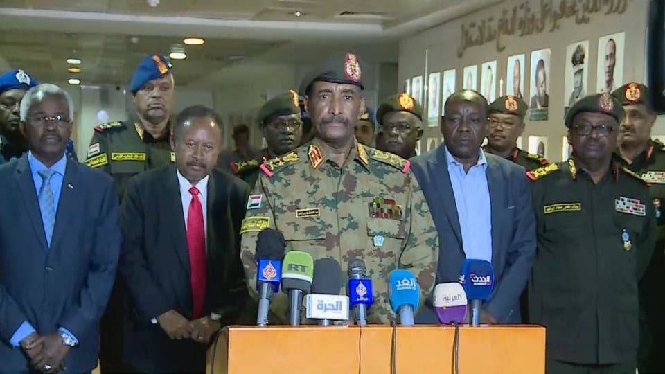 السودان.. البرهان يؤكد احتواء التمرد بأقل الخسائر الممكنة